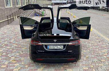 Позашляховик / Кросовер Tesla Model X 2016 в Одесі