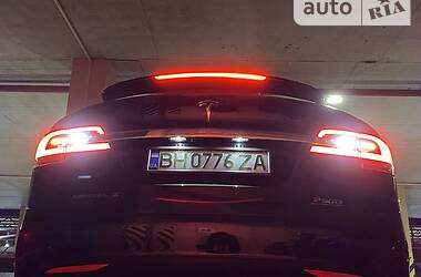 Позашляховик / Кросовер Tesla Model X 2016 в Одесі