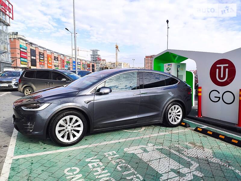 Позашляховик / Кросовер Tesla Model X 2017 в Львові фото 4 Позашляховик / Кросовер Tesla Model X 2017 в Львові