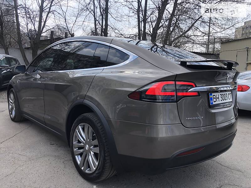 Внедорожник / Кроссовер Tesla Model X 2016 в Одессе