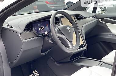 Внедорожник / Кроссовер Tesla Model X 2021 в 