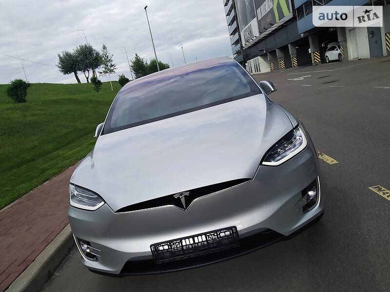 Внедорожник / Кроссовер Tesla Model X 2018 в Киеве