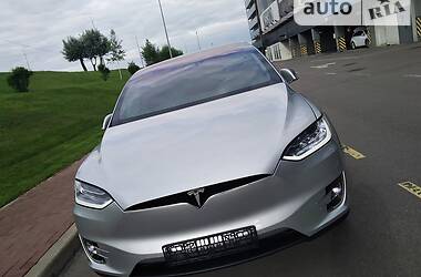 Внедорожник / Кроссовер Tesla Model X 2018 в 