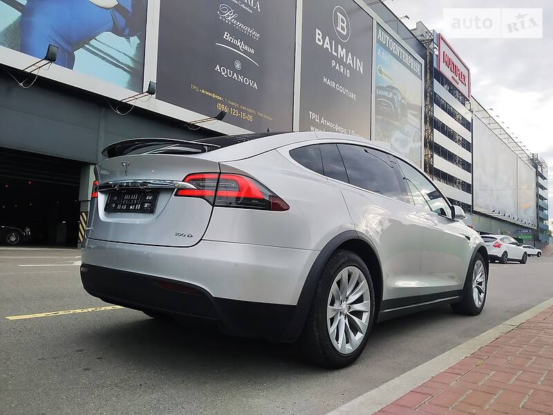 Внедорожник / Кроссовер Tesla Model X 2018 в Киеве