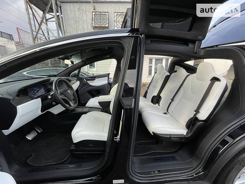 Позашляховик / Кросовер Tesla Model X 2018 в Києві