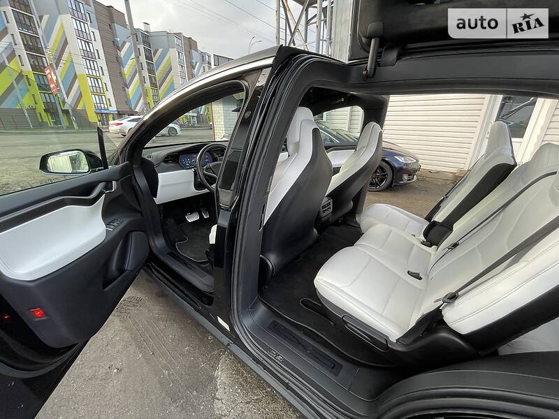 Позашляховик / Кросовер Tesla Model X 2018 в Києві