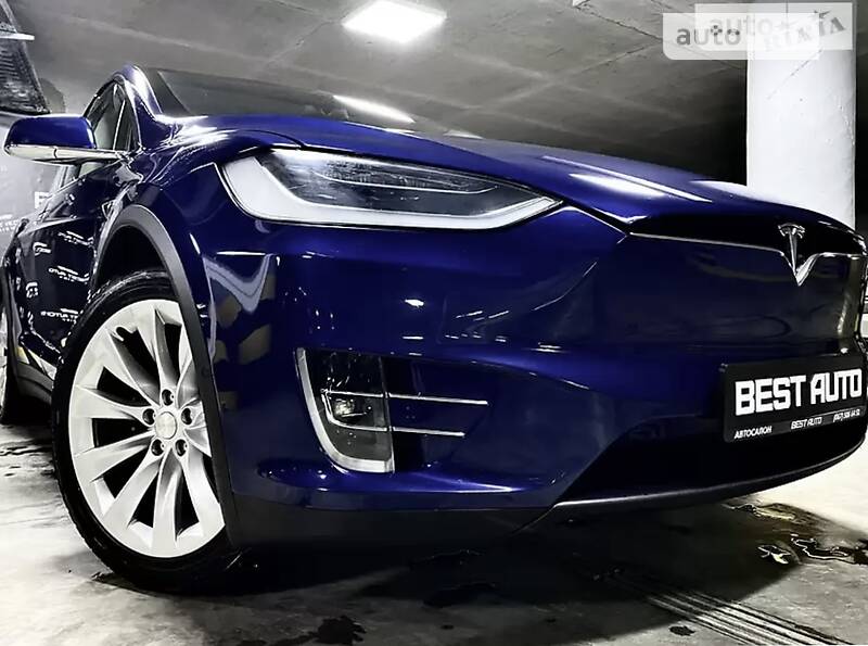 Внедорожник / Кроссовер Tesla Model X 2016 в Киеве