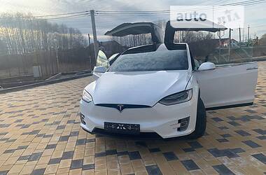 Внедорожник / Кроссовер Tesla Model X 2019 в Киеве