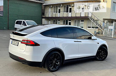 Внедорожник / Кроссовер Tesla Model X 2020 в 