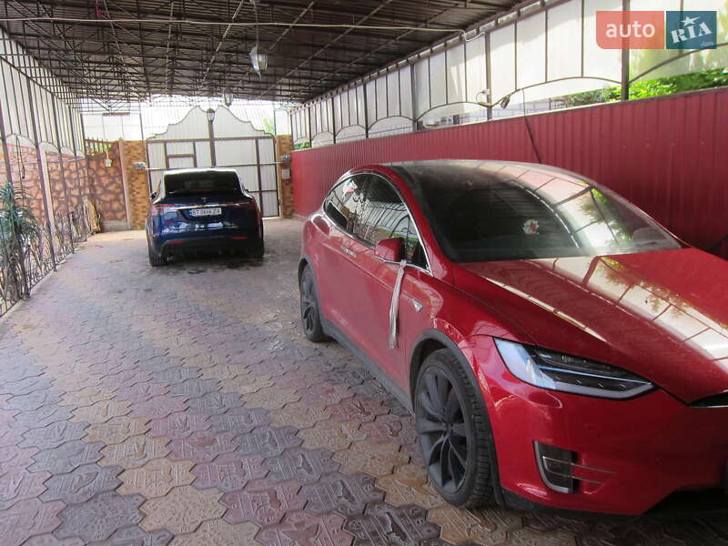 Внедорожник / Кроссовер Tesla Model X 2018 в Херсоне фото 4 Внедорожник / Кроссовер Tesla Model X 2018 в Херсоне