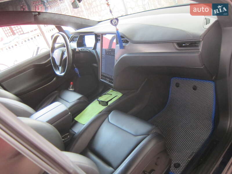 Внедорожник / Кроссовер Tesla Model X 2018 в Херсоне фото 17 Внедорожник / Кроссовер Tesla Model X 2018 в Херсоне