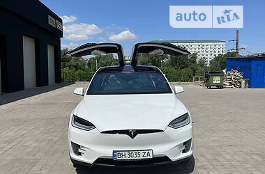 Внедорожник / Кроссовер Tesla Model X 2020 в Киеве