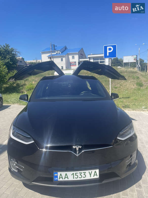 Позашляховик / Кросовер Tesla Model X 2016 в Сумах