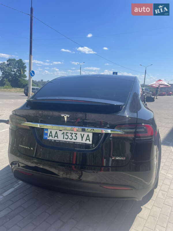 Позашляховик / Кросовер Tesla Model X 2016 в Сумах