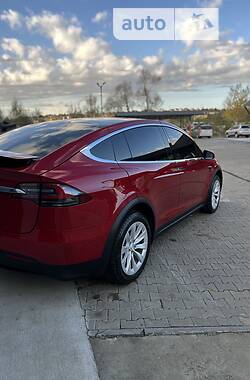 Внедорожник / Кроссовер Tesla Model X 2018 в Черновцах