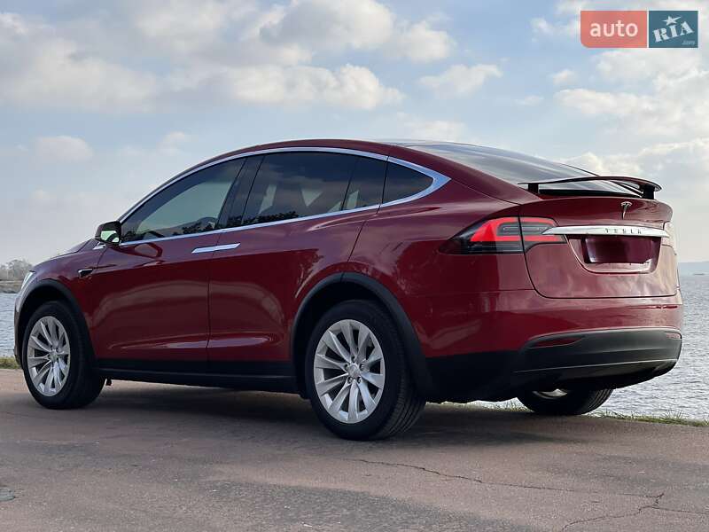 Позашляховик / Кросовер Tesla Model X 2019 в Києві фото 8 Позашляховик / Кросовер Tesla Model X 2019 в Києві