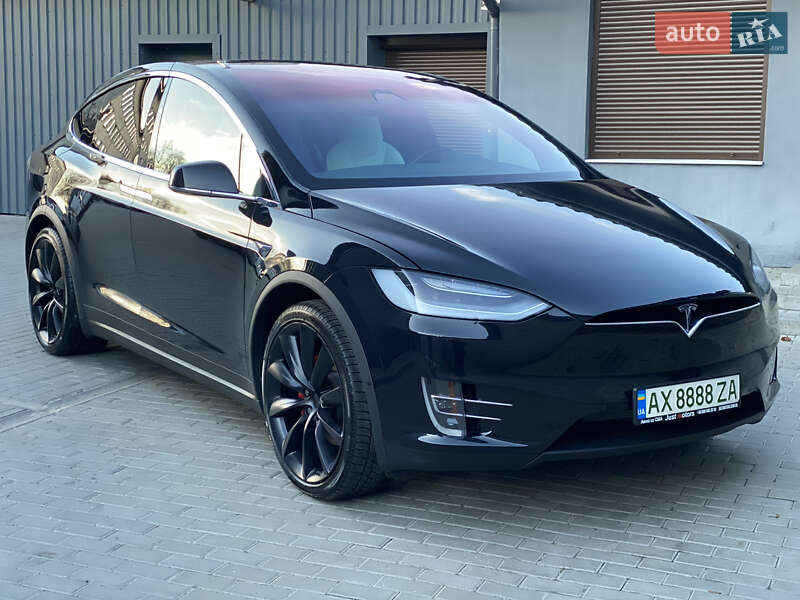 Tesla Model X 2018