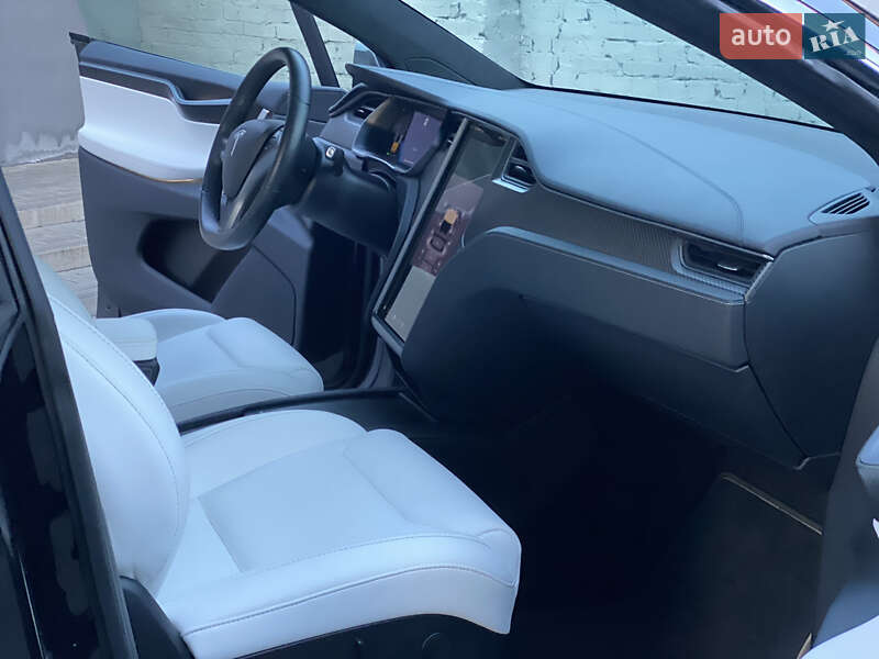 Внедорожник / Кроссовер Tesla Model X 2018 в Харькове