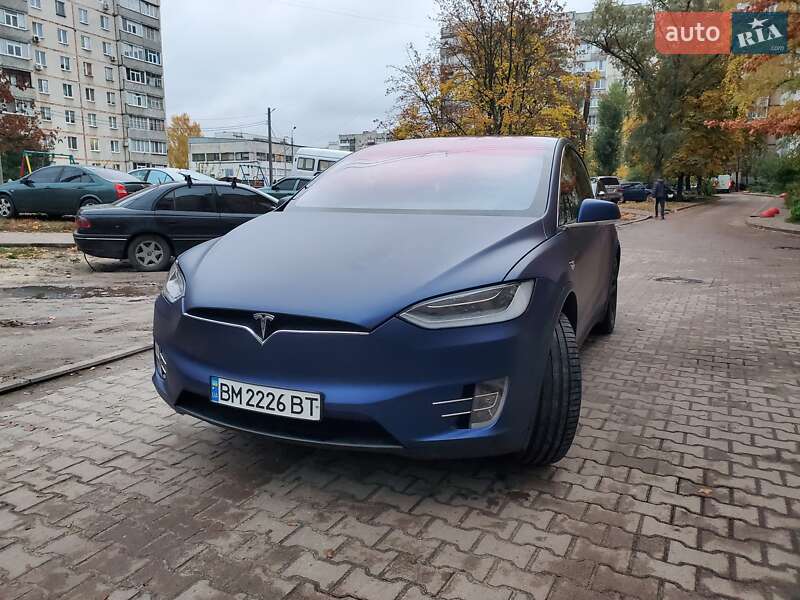 Внедорожник / Кроссовер Tesla Model X 2018 в Сумах