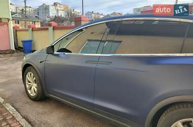 Внедорожник / Кроссовер Tesla Model X 2018 в Сумах