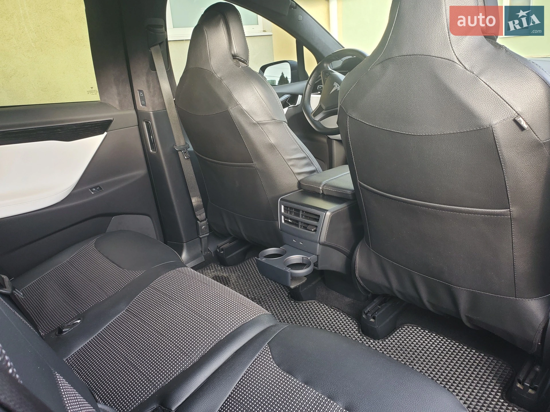 2018 Tesla Model X - мініатюра 28