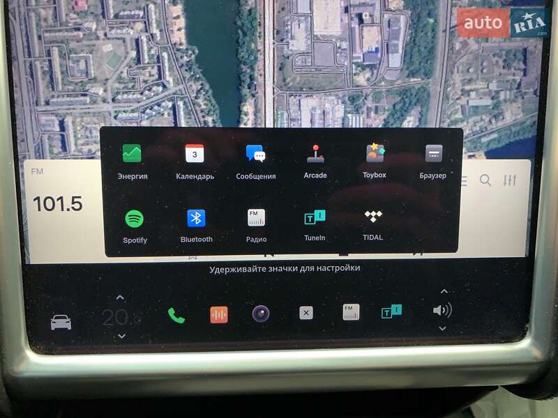 Внедорожник / Кроссовер Tesla Model X 2016 в Киеве