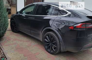 Внедорожник / Кроссовер Tesla Model X 2016 в 