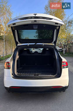 Внедорожник / Кроссовер Tesla Model X 2018 в Одессе фото 10 Внедорожник / Кроссовер Tesla Model X 2018 в Одессе
