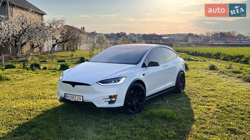 Внедорожник / Кроссовер Tesla Model X 2018 в Одессе фото 13 Внедорожник / Кроссовер Tesla Model X 2018 в Одессе