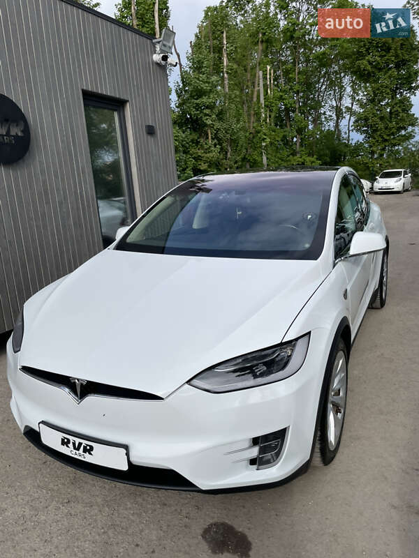 Внедорожник / Кроссовер Tesla Model X 2016 в Тернополе