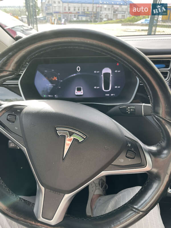Внедорожник / Кроссовер Tesla Model X 2016 в Тернополе