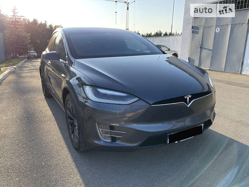 Внедорожник / Кроссовер Tesla Model X 2017 в Киеве фото 4 Внедорожник / Кроссовер Tesla Model X 2017 в Киеве