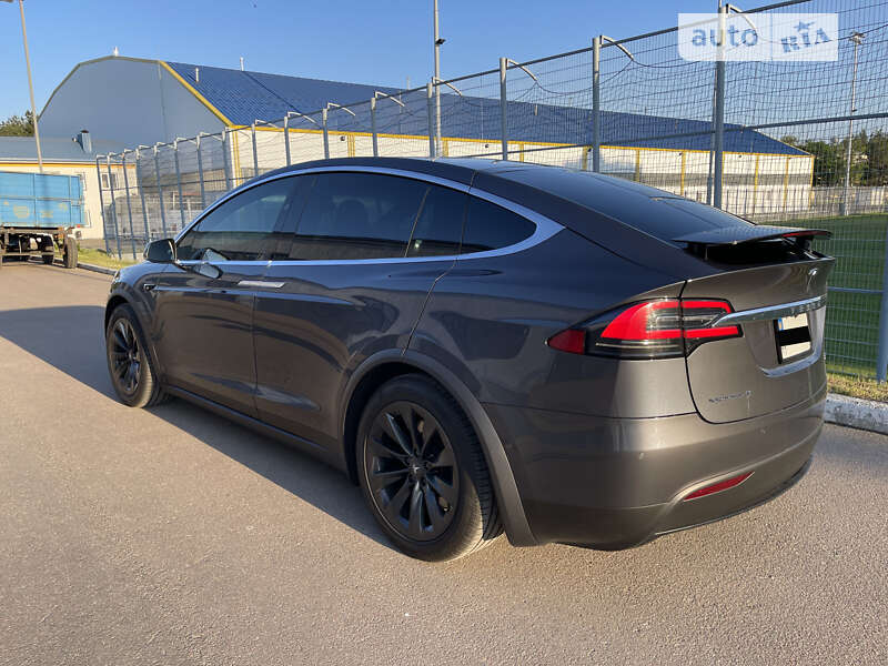 Внедорожник / Кроссовер Tesla Model X 2017 в Киеве фото 6 Внедорожник / Кроссовер Tesla Model X 2017 в Киеве