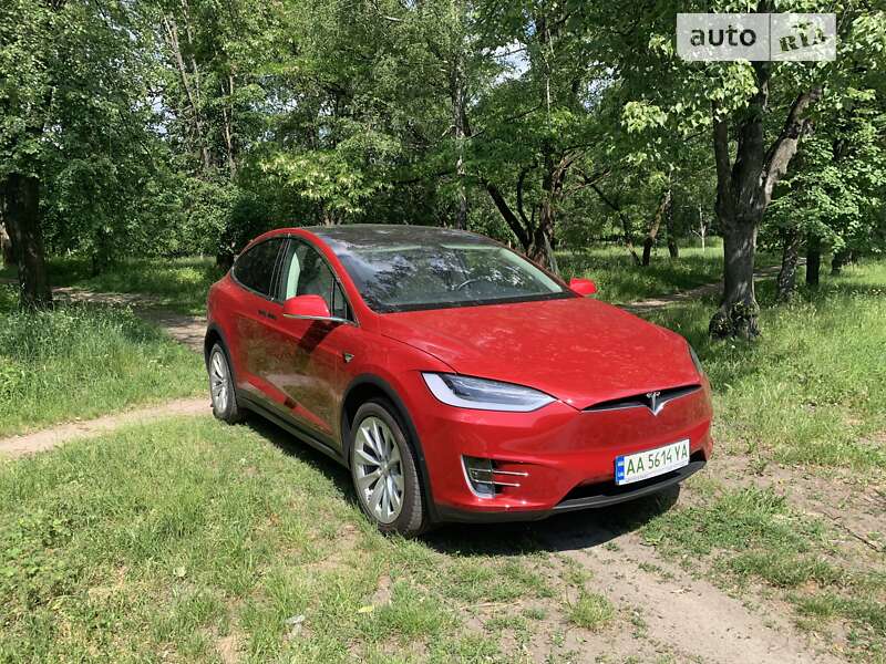 Позашляховик / Кросовер Tesla Model X 2018 в Києві