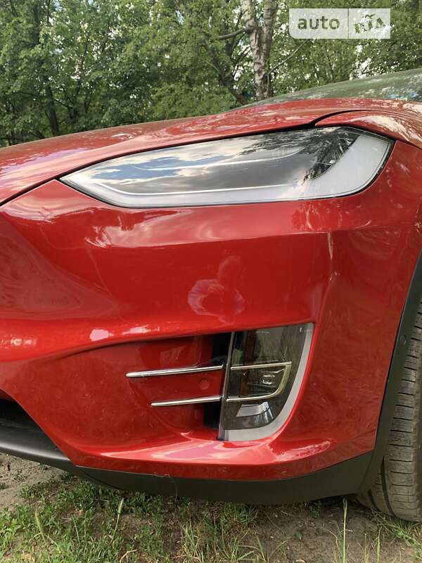 Позашляховик / Кросовер Tesla Model X 2018 в Києві