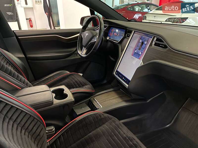 Позашляховик / Кросовер Tesla Model X 2016 в Одесі