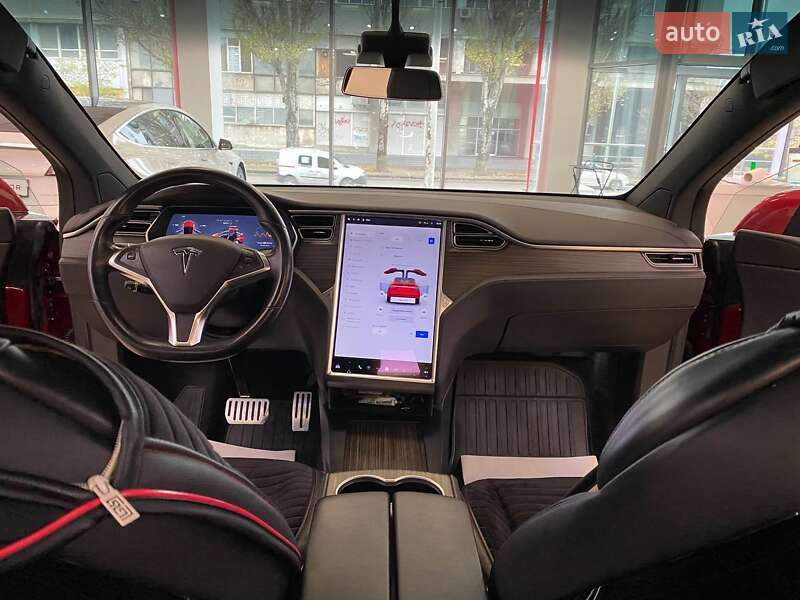 Позашляховик / Кросовер Tesla Model X 2016 в Одесі
