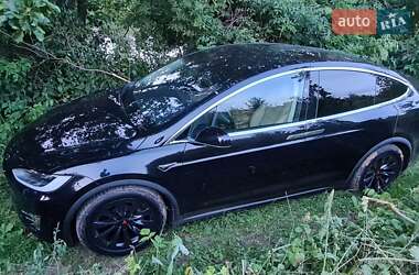 Внедорожник / Кроссовер Tesla Model X 2017 в 