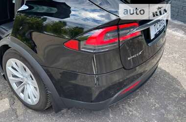 Внедорожник / Кроссовер Tesla Model X 2020 в 