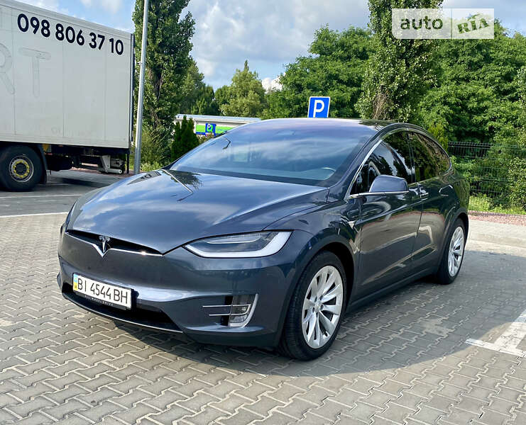 Внедорожник / Кроссовер Tesla Model X 2017 в Кременчуге