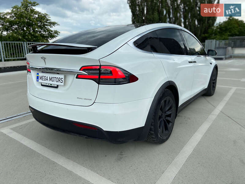Внедорожник / Кроссовер Tesla Model X 2020 в Киеве