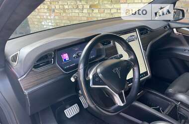 Позашляховик / Кросовер Tesla Model X 2016 в Києві