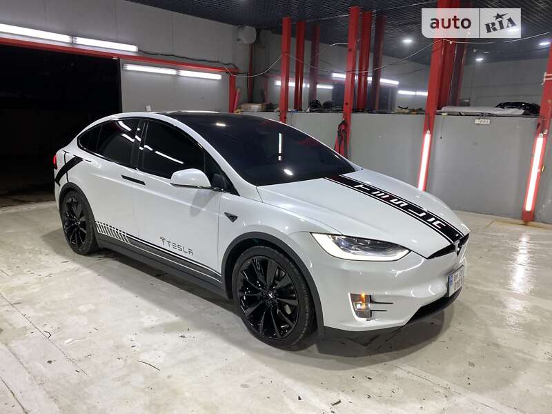Позашляховик / Кросовер Tesla Model X 2019 в Одесі