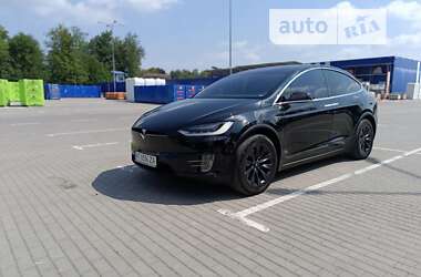 Позашляховик / Кросовер Tesla Model X 2017 в Коломиї