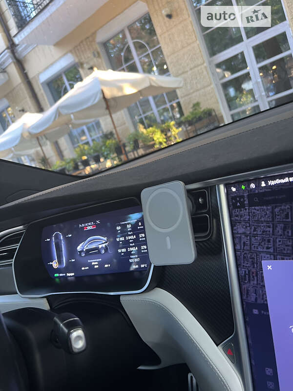 Позашляховик / Кросовер Tesla Model X 2016 в Дніпрі