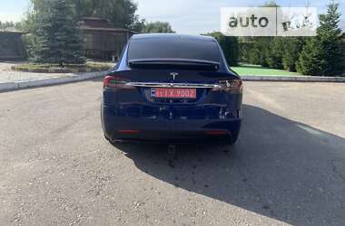 Позашляховик / Кросовер Tesla Model X 2016 в Києві