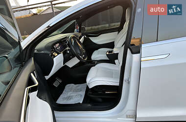 Внедорожник / Кроссовер Tesla Model X 2017 в Киеве
