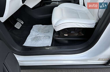 Внедорожник / Кроссовер Tesla Model X 2017 в Киеве