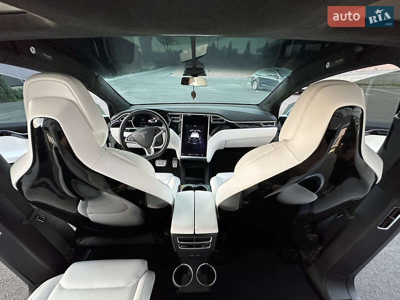 Внедорожник / Кроссовер Tesla Model X 2017 в Киеве