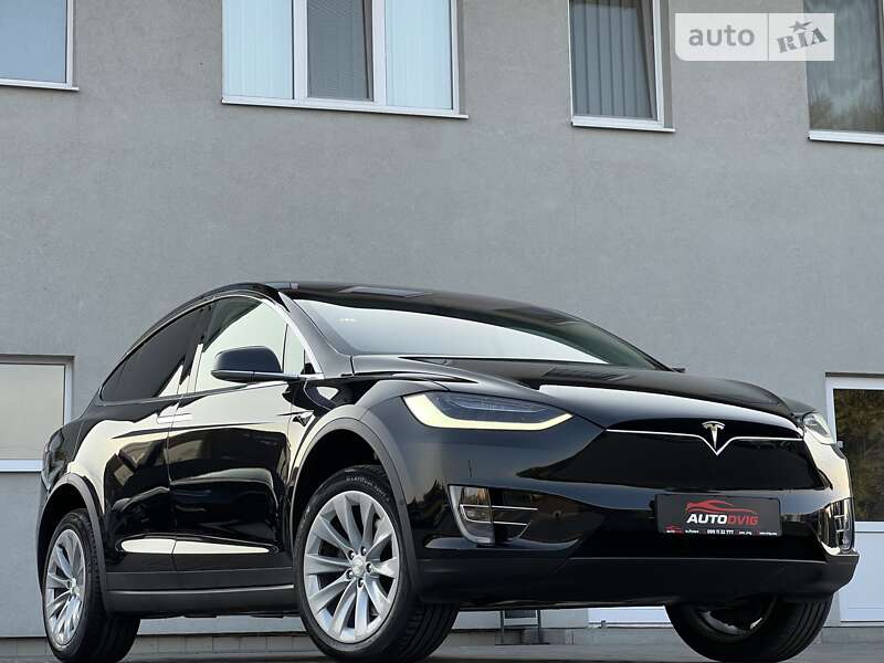 Внедорожник / Кроссовер Tesla Model X 2019 в Луцке